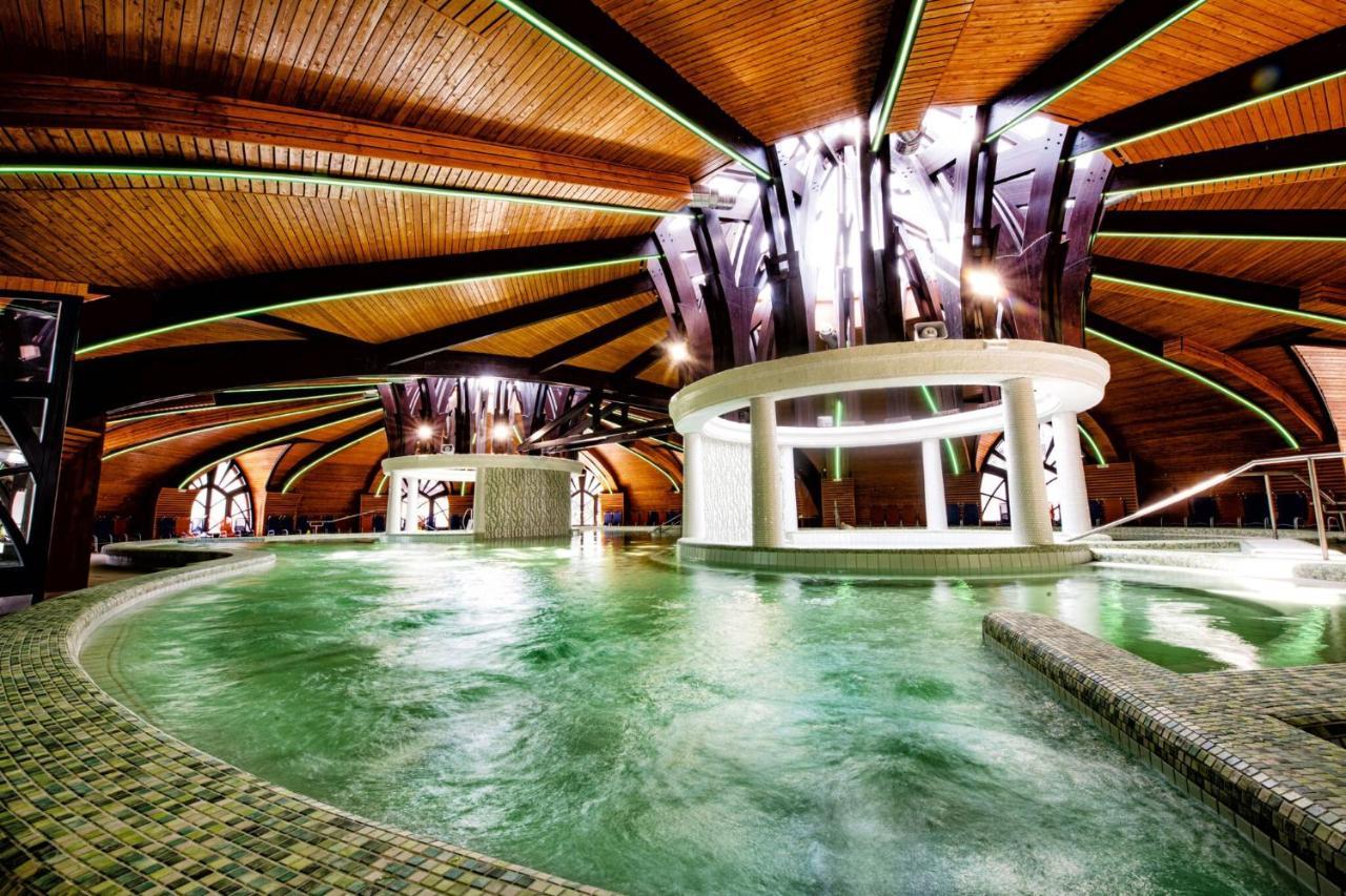 Bbbb Resort Apartman ซาลาคาโรส ภายนอก รูปภาพ